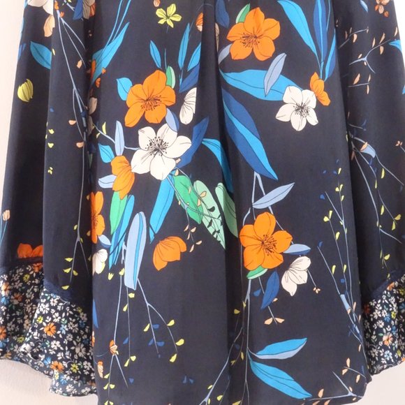 Nanette Lepore  Nanette  Blue Orange Floral Long Bell Sleeve Lace Top Sz S - Picture 2 of 15